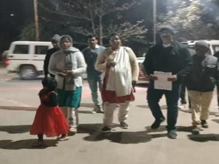 पीड़िता ने थाने में शिकायत कर प्रिंसिपल के खिलाफ कार्रवाई की मांग की है।