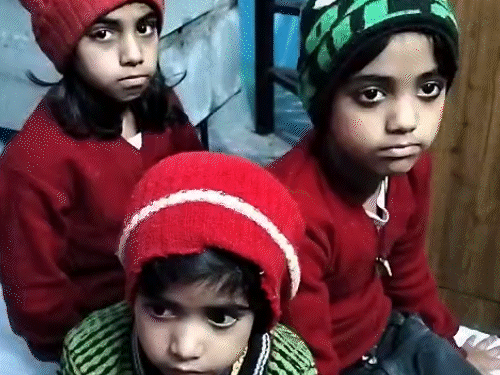 कॉन्ट्रेक्टर की तीन बेटियां और एक छह महीने का बेटा है।