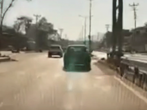 चंडीगढ़-मनाली फोरलेन पर तीन कारों में टक्कर।