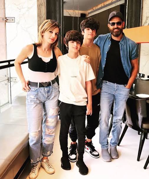 Even after divorce, Hrithik and Sussanne are good friends and raise their sons together.
