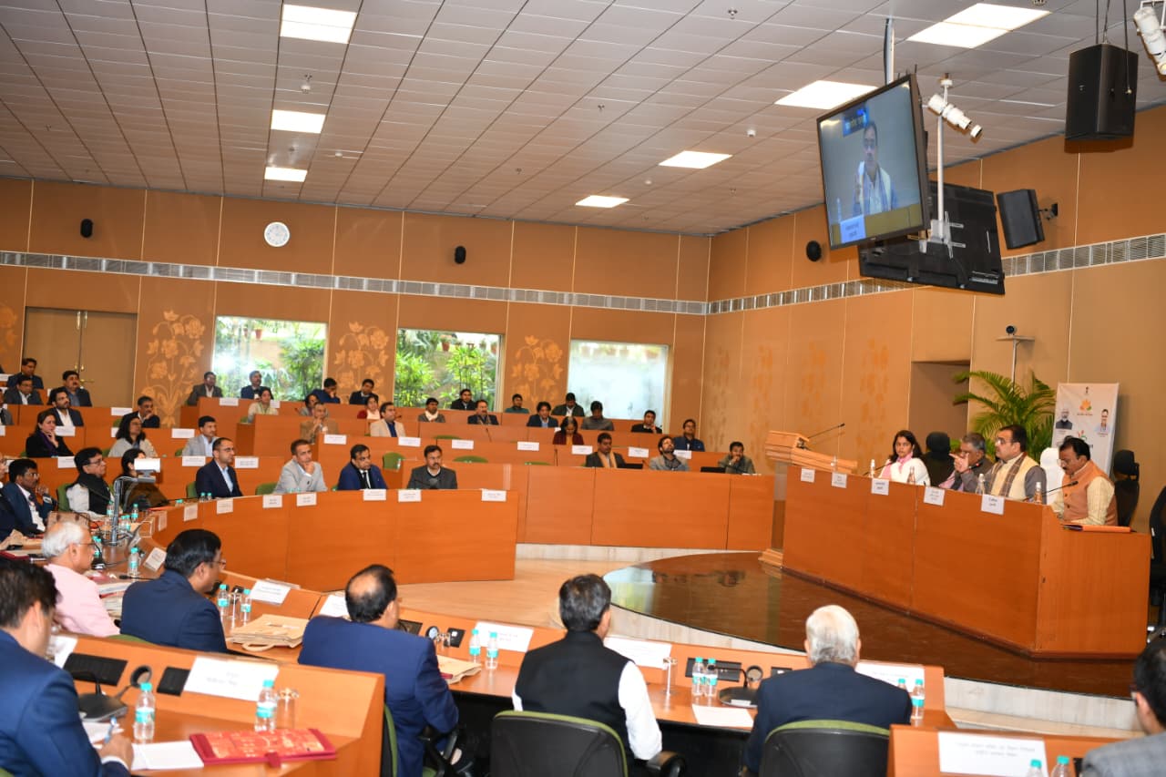 बैठक में प्रदेशभर से हैल्थ सेक्टर से जुड़े एक्सपर्ट्स ने अपने सुझाव रखे।