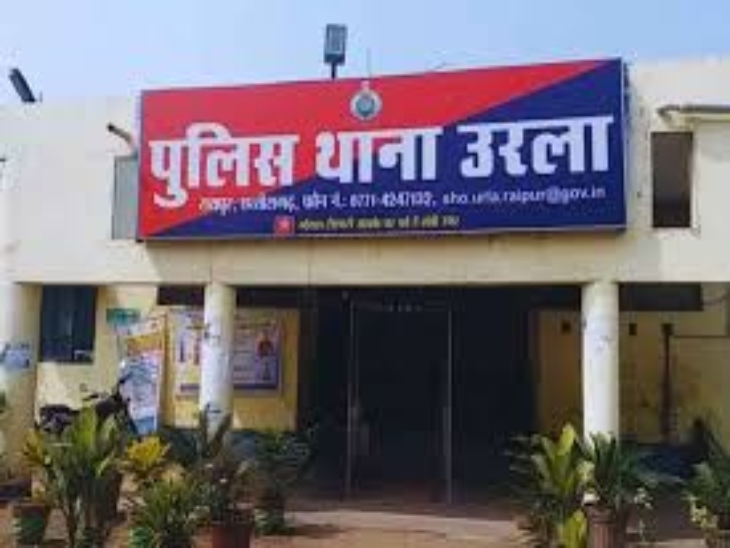 Dead body found outside a dhaba in Raipur | रायपुर में ढाबे के बाहर मिली लाश: युवक की हत्या होने का उड़ा हल्ला, पुलिस की जांच में इंटरनल ब्लीडिंग मौत का कारण - Raipur News 1 उरला पुलिस मामले में मर्ग कायम करके जांच कर रही है।