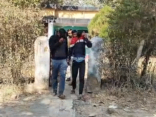 बॉयफ्रेंड ने गर्लफ्रेंड को फोन कर बुलाया फिर शराब पीकर उसके साथ दुष्कर्म किया।