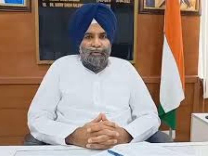 आम आदमी पार्टी के चंडीगढ़ सह प्रभारी डॉ. एसएस आहलूवालिया ।