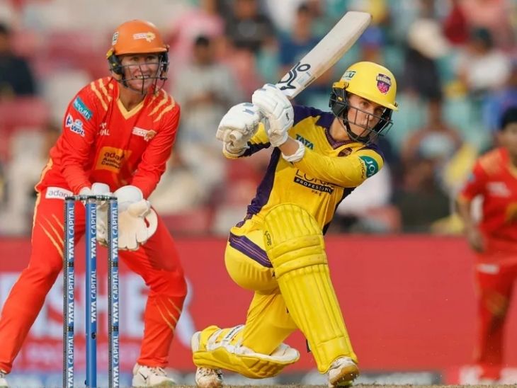 लिचफील्ड ने 24 बॉल पर फिफ्टी पूरी की।