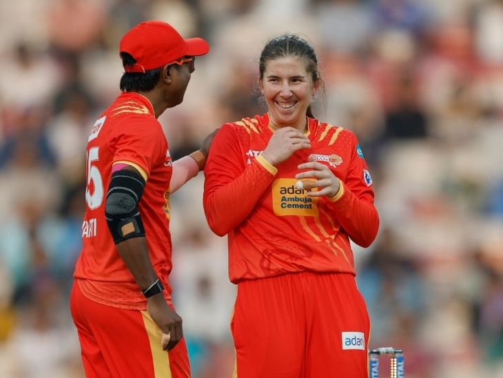 जॉर्जिया वेयरहम को प्लेयर ऑफ द मैच चुना गया। उन्होंने 10 बॉल पर नाबाद 27 रन बनाए। साथ ही 2 विकेट भी झटके। (फोटो- BCCI) - Dainik Bhaskar