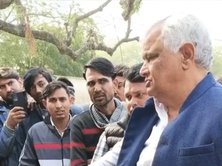 मंत्री किरोड़ी मीणा ने मुरली और सुरेश के परिवार से बात की।