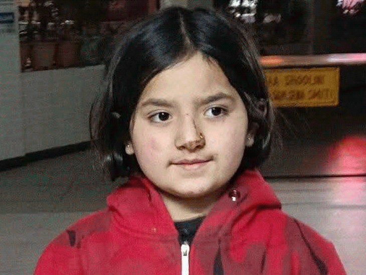 हरिपुरधार बस हादसे में घायल अस्पताल में उपचार के दौरान।