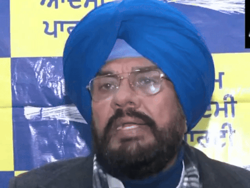 आप नेता कुलदीप सिंह धालीवाल ने कहा कि भाजपा को माफी मांगनी चाहिए।