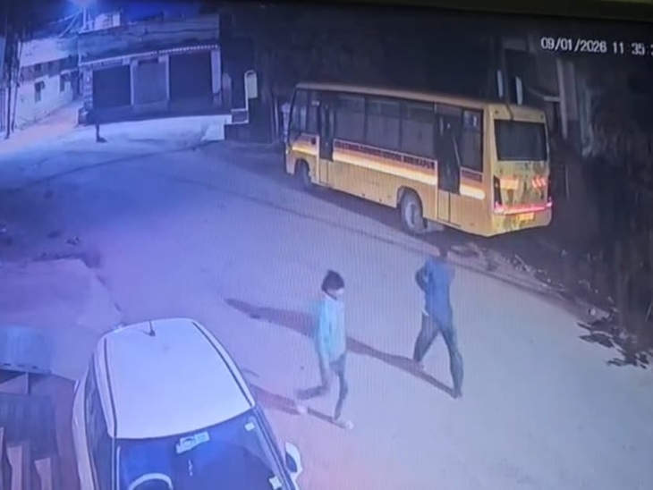 सीसीटीवी में कैद हुए संदेही