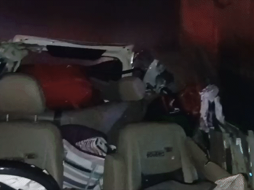 टक्कर के बाद स्कॉर्पियो का उपरी हिस्सा पूरी तरह से उड़ गया। इसी गाड़ी से फैमिली फरीदाबाद जा रही थी।