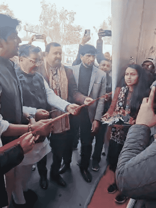 हर हर महादेव के साथ शुरू हुआ गोरखपुर महोत्सव