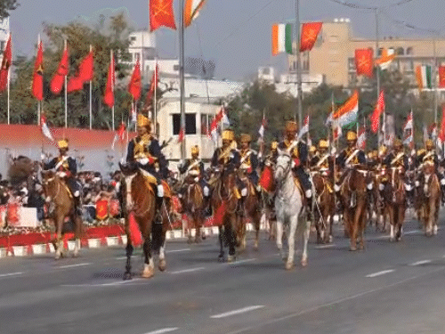 15 જાન્યુઆરીએ આર્મી ડે પરેડમાં ભાગ લેનારી ભારતીય સેનાની ઘોડેસવાર બટાલિયને પણ રિહર્સલ કર્યું.