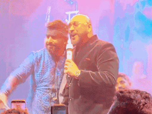 नूपुर सेनन और स्टेबिन बेन की शादी में कई बड़े सितारे पहुंचे। सिंगर बी प्राक और कव्वाली गायक सागर भाटिया ने म्यूजिकल नाइट में परफॉर्मेंस दी।