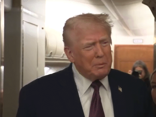 ट्रम्प ने रविवार को पत्रकारों से बातचीत में यह भी कहा कि ईरान बातचीत करना चाहता है। वे अमेरिका से पिटते-पिटते थक गए हैं।