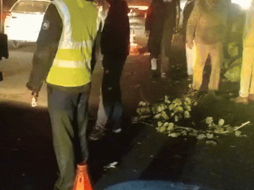 मौके पर पहुंची पुलिस प्रशासन।