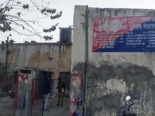 रोहतक रेलवे स्टेशन पर मिला रिटायर्ड प्रिंसिपल का शव:  हार्ट अटैक से हुई मौत, जींद के रहने वाले, गुरुग्राम से लौट रहे थे – Rohtak News