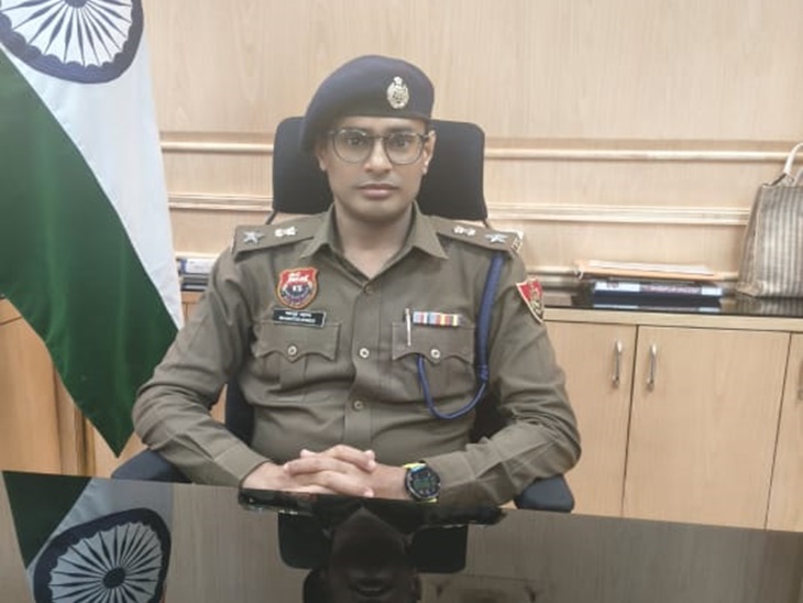 डीसीपी एनआइटी मकसूद अहमद ने बताया कि यूनिवर्सिटी की दाखिला प्रक्रिया और स्टाफ नियुक्ति लेकर इस बार पुलिस पूरी तरह से अलर्ट मोड़ पर है।