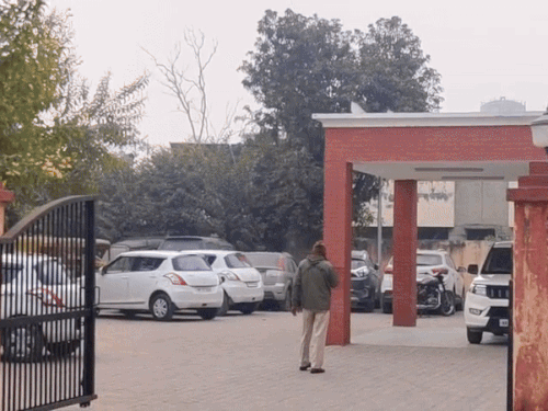 बलदेव नगर थाने के अंदर ही कार में ब्लास्ट हुआ था- फाइल फोटो।