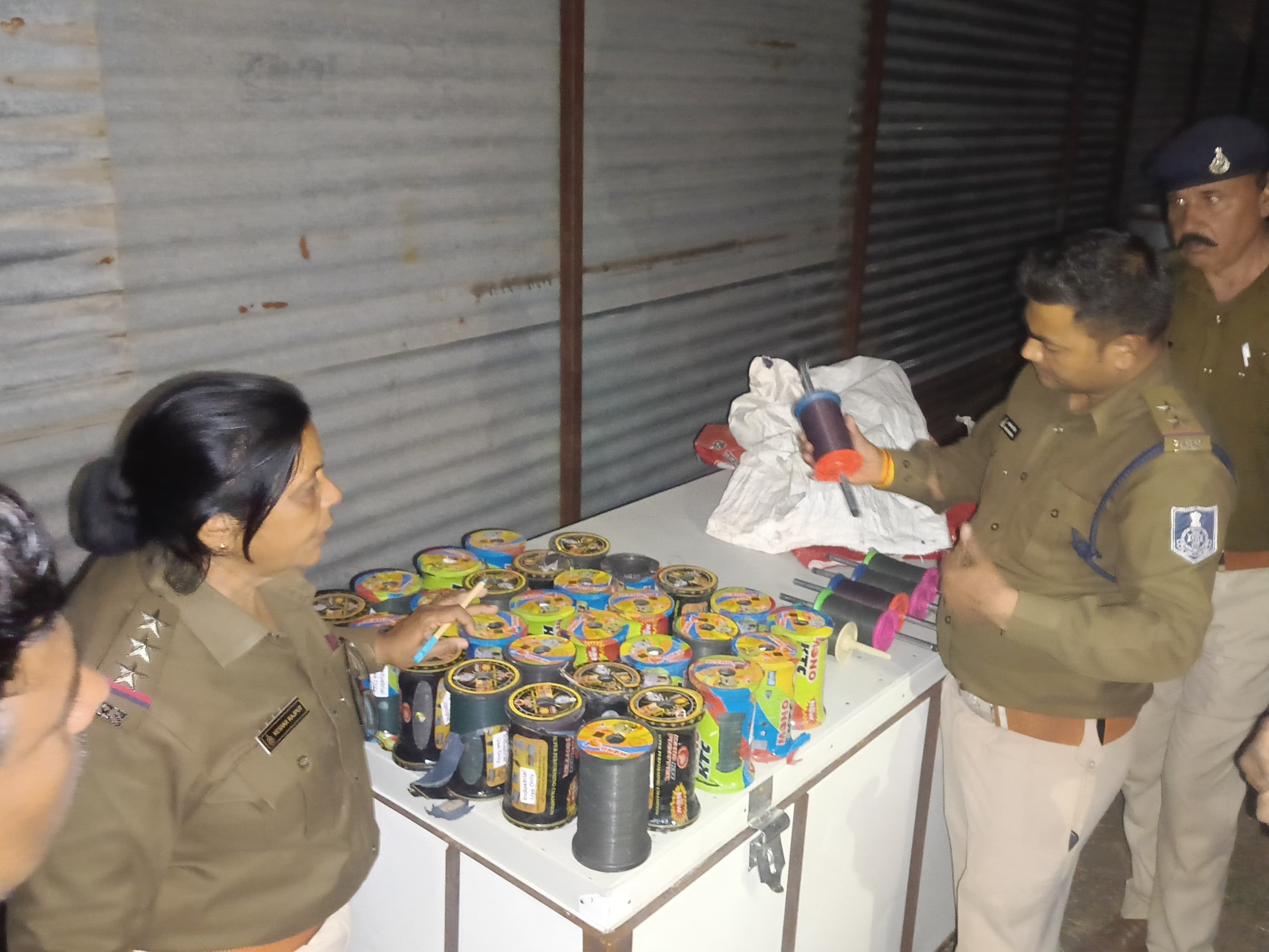 आगर मालवा में चाइना डोर से बाइक सवार घायल:  सुसनेर में पुलिस ने प्रतिबंधित मांझा बेचते युवक गिरफ्तार, 20 हजार की डोर जब्त – Agar Malwa News