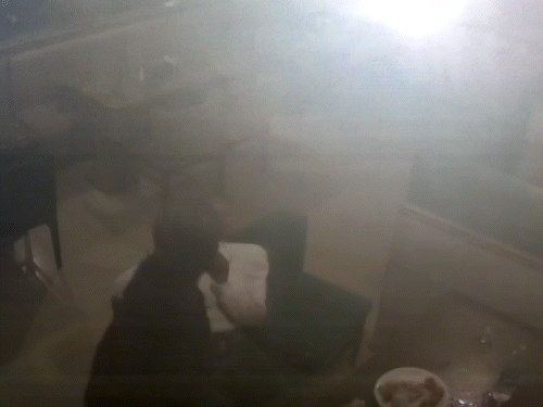 आरोपी बॉयफ्रेंड शीनू ने शराब की बोतल उठाकर अपनी गर्लफ्रेंड के सिर पर मारा।