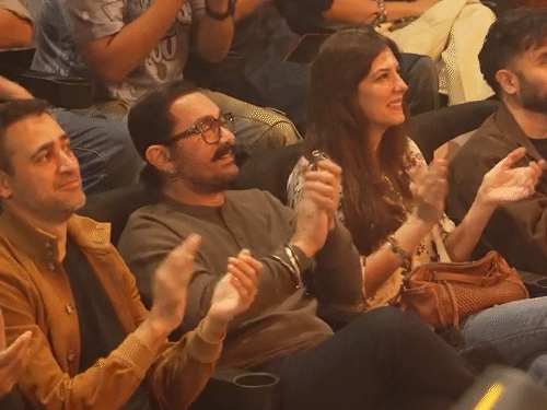 গৌরীর সঙ্গে ফ্যান মিটে অংশ নেন আমির।