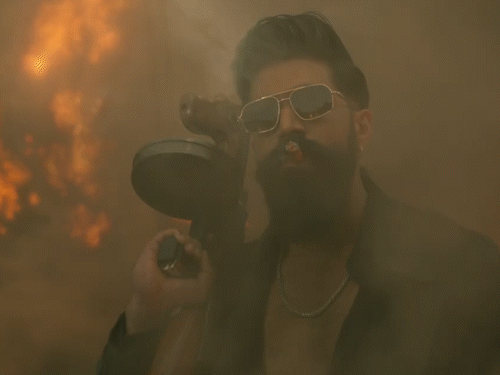 આ ફિલ્મને વેંકટ કે. નારાયણ અને યશે KVN પ્રોડક્શન્સ અને મોન્સ્ટર માઇન્ડ ક્રિએશન્સના બેનર હેઠળ પ્રોડ્યુસ કરી છે.