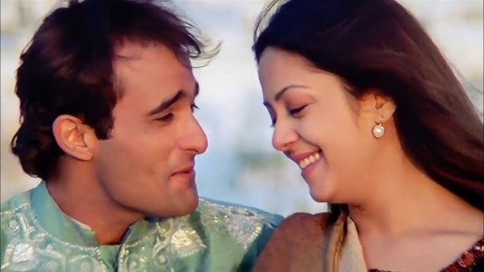 Jyotika was the main lead opposite Akshaye Khanna in Doli Saja Ke Rakhna. This film was a remake of the Malayalam film Aniyathipravu.