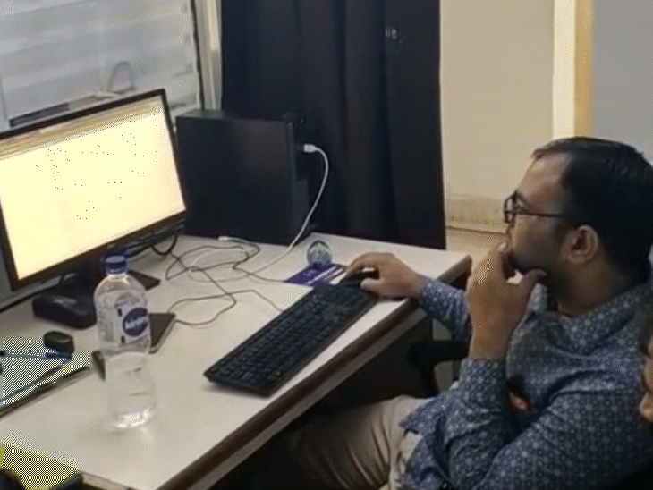 साइबर ठगी की जांच करती क्राइम ब्रांच।