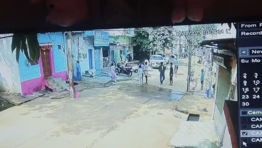 तांत्रिक ने 19 नवंबर को जबरदस्ती युवती को उसके घर से लेकर गया था।