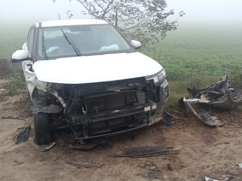 कपूरथला में 2 कारों की टक्कर, 6 घायल:  धुंध के कारण हादसा, माघी मेला में धर्मस्थल से दर्शन करके लौट रहे थे श्रद्धालु – Kapurthala News