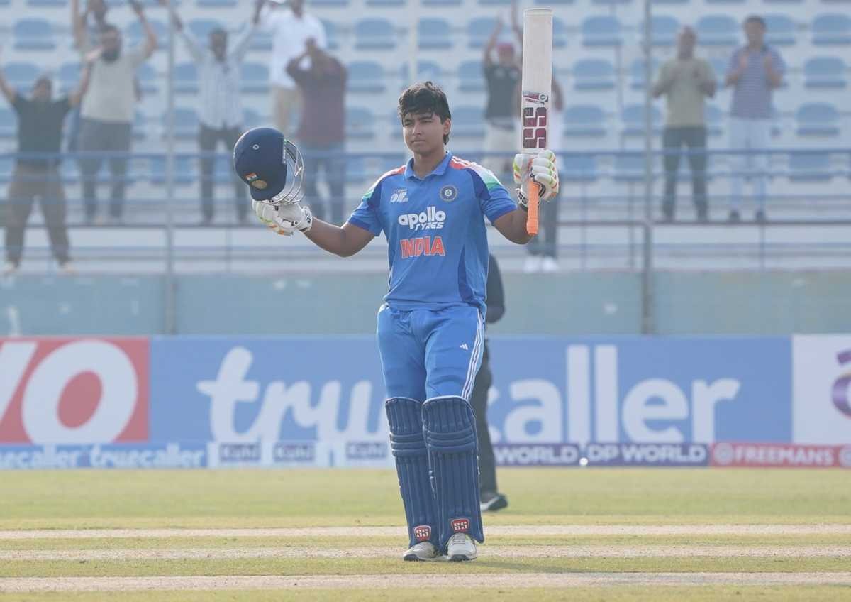 14 साल के वैभव सूर्यवंशी IPL में शतक लगाने वाले सबसे कम उम्र के प्लेयर हैं।