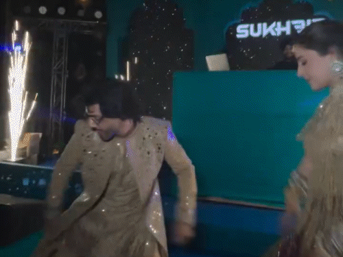 रिसेप्शन में स्टेबिन और नूपुर ने जमकर डांस किया।