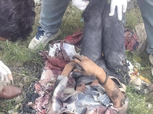 सचिन का अधजला शव सुशांत गोल्फ सिटी थाने के भागीरथी एन्क्लेव के पास मिला था।