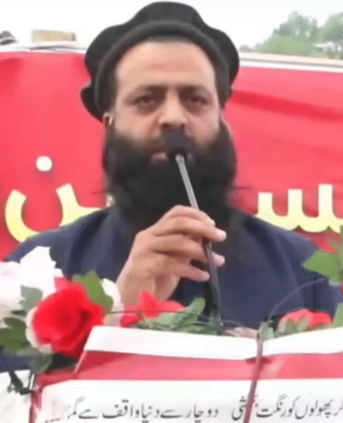 अबू मूसा कथित तौर पर 'जम्मू-कश्मीर यूनाइटेड मूवमेंट' (JKUM) का नेतृत्व करता है। ये तस्वीर पिछले साल 18 अप्रैल को हुए उसी आयोजन की है, जिसमें उसने कश्मीर की तुलना गाजा-फिलिस्तीन से की थी।