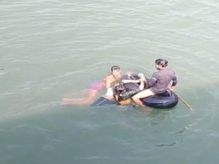 घरेलू परेशानियों से तंग आकर नदी में कूदी थी महिला।