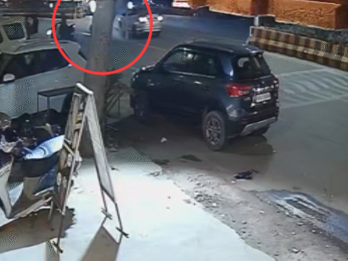 कार की टक्कर से युवक उछलकर करीब 10 फीट दूर जा गिरा।