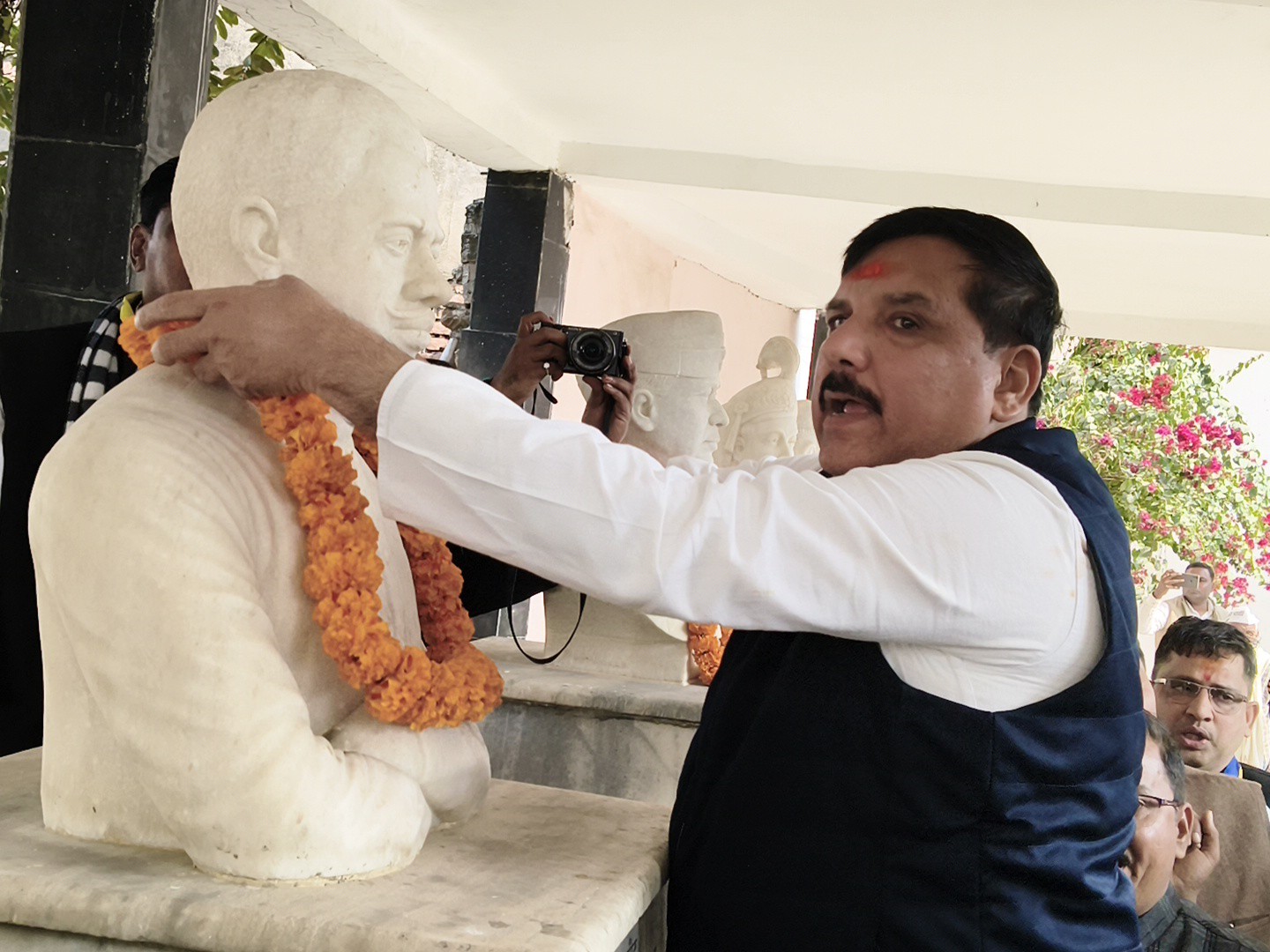 मिर्जापुर से AAP की ‘रोजगार दो, सामाजिक न्याय दो’ पदयात्रा, संजय सिंह ने ईडी-सीआईडी को घेरा