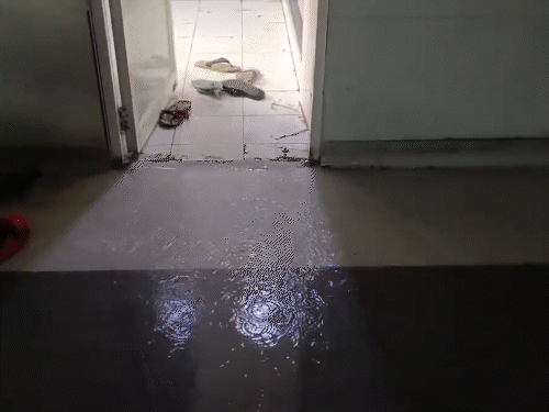 जयपुर एसएमएस की मेन बिल्डिंग के 2डीई आईसीयू वार्ड में पानी भरा - Dainik Bhaskar