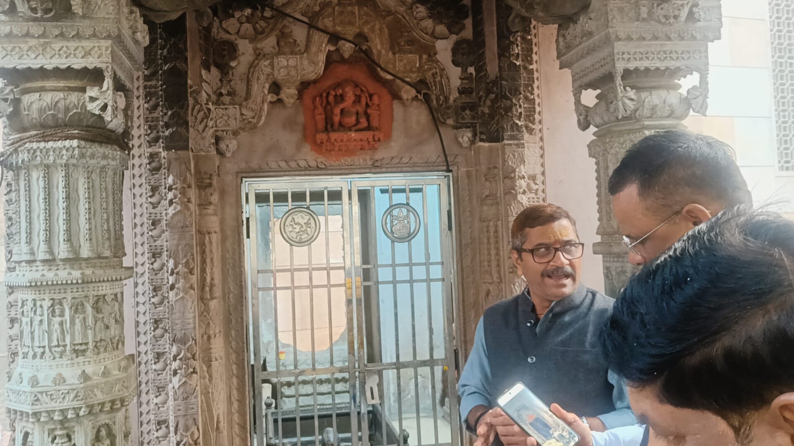 मेयर बोले-कुम्भा महादेव मंदिर को तोड़ने की बात चला रहा विपक्ष, मंदिर विश्वनाथ कॉरिडोर में सुरक्षित।