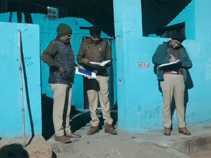 वारदात के बाद दीपका पुलिस की टीम मौके पर पहुंची। सबूत जुटाए।