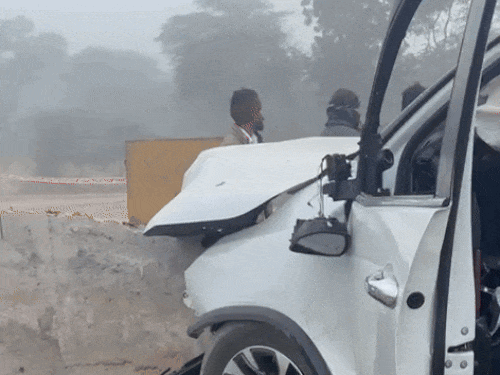 In Bathinda, a Fortuner car belonging to a family from Gujarat collided with a divider on the National Highway due to fog.
