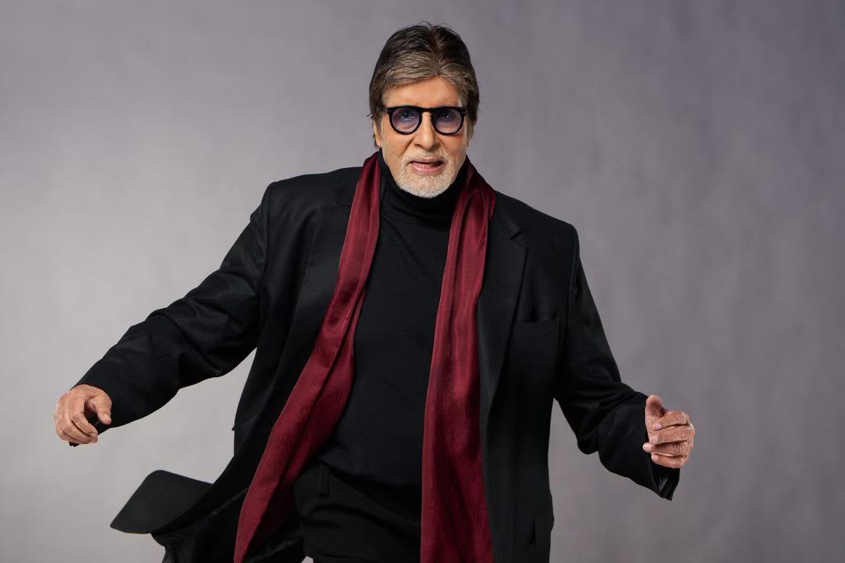 Amitabh Bachchan Regrets Not Learning New Tech; Shares Blog Post