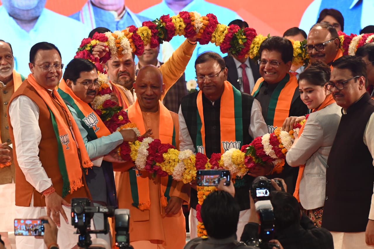 यूपी अध्यक्ष पंकज चौधरी को नई टीम बनानी है। माना जा रहा है कि इसमें नितिन नबीन की अहम भूमिका होगी।