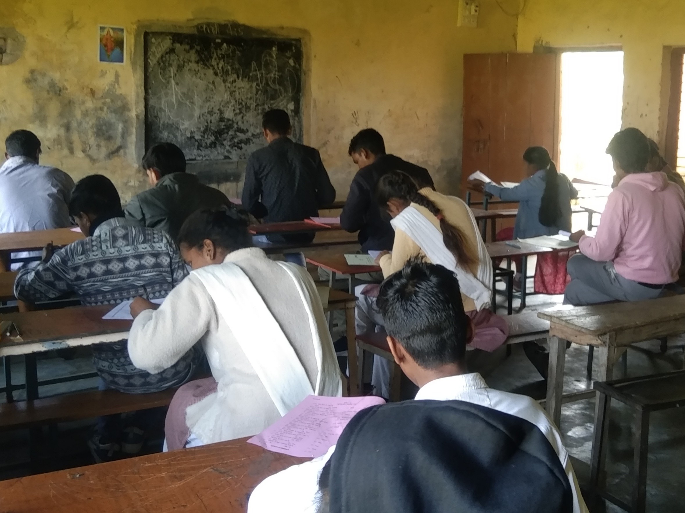 Mansara Region: Thousands of Students Take Final Phase Exams