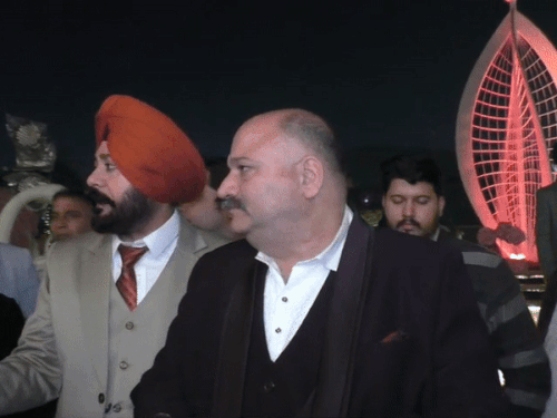 लुधियाना में शगुन समारोह में चोरी करने वाले पर FIR:  स्टर्लिंग पैलेस से फुल्लांवाल चौक तक पैदल भागा चोर,  CCTV फुटेज खंगाल रही पुलिस – Ludhiana News