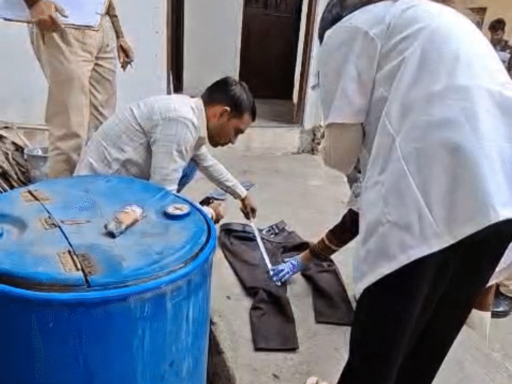 FSL की टीम ने घटनास्थल से युवक की पेंट और गोली से जुड़े महत्वपूर्ण साक्ष्य जुटाए।