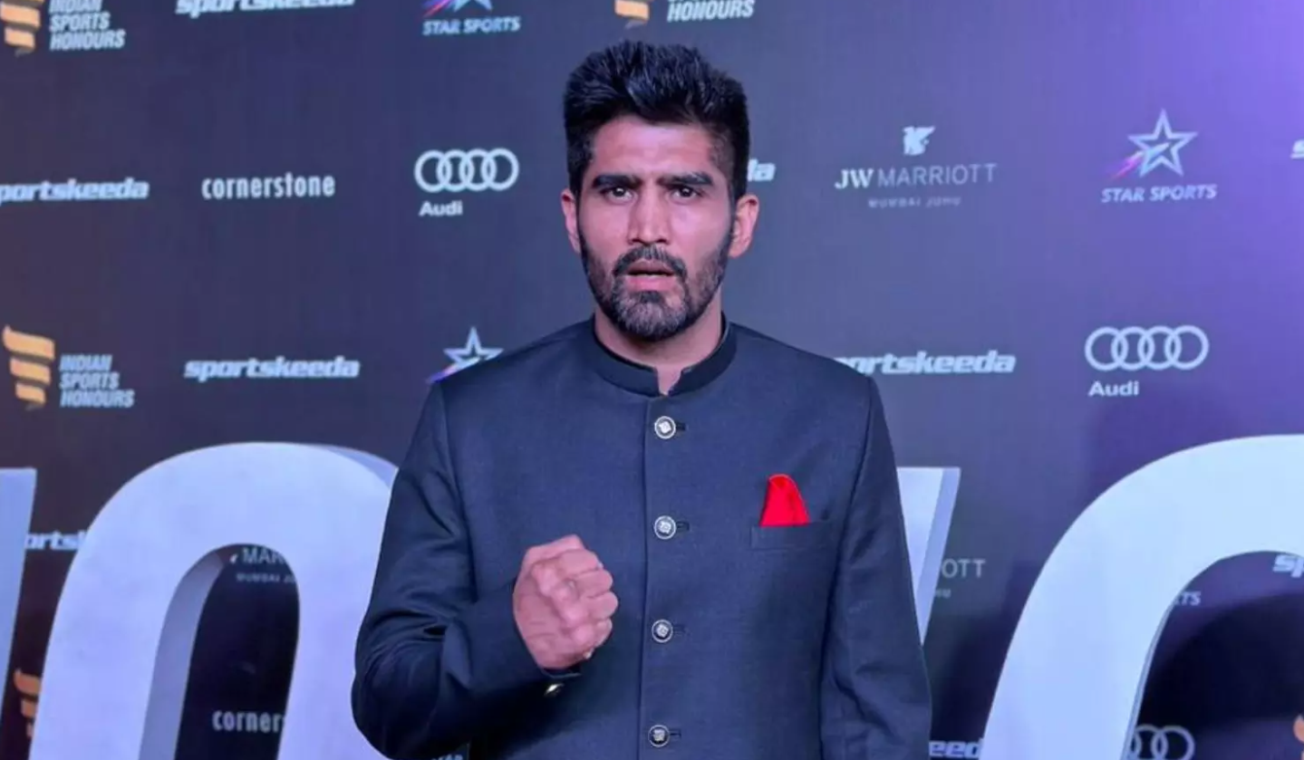 विजेंदर सिंह 2008 बीजिंग ओलिंपिक में ब्रॉन्ज जीतने वाले पहले बॉक्सर थे।