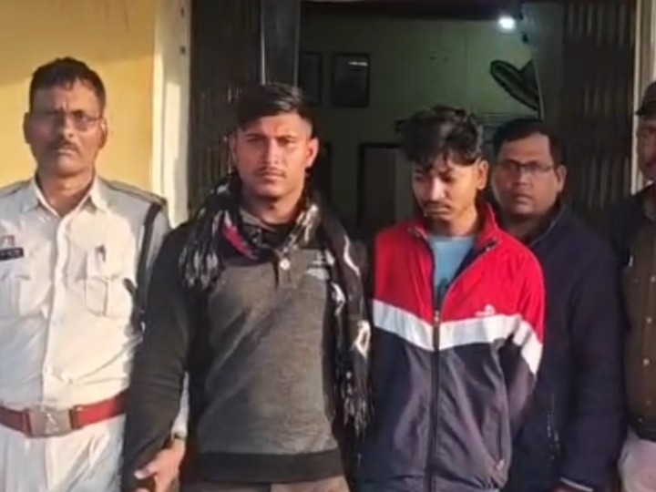 गैंगरेप मामले में पुलिस ने दो आरोपी को गिरफ्तार किया है।