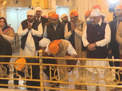 नितिन नबीन, मजिंदर सिंह सिरसा और बाकी नेताओं के साथ गुरुद्वारा बंगला साहिब गए।